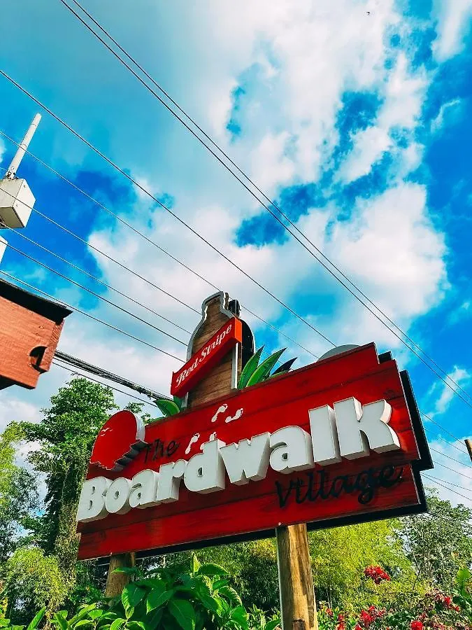 The Boardwalk Village ネグリル 4*,